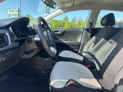 2022 Kia Rio S