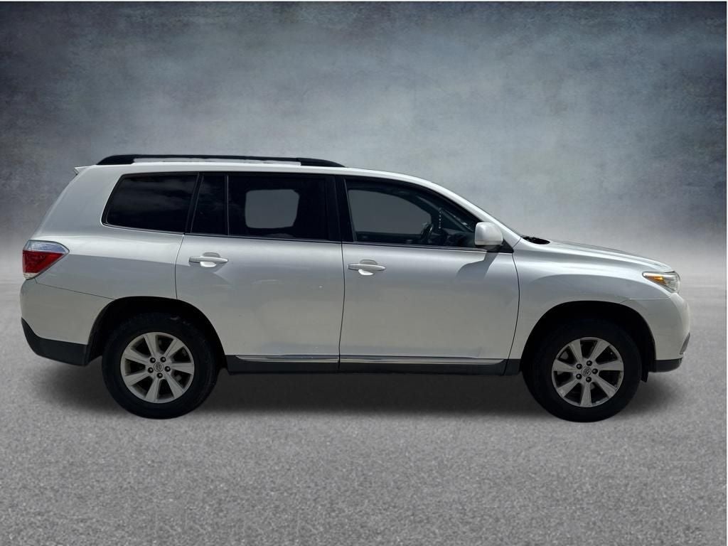 2013 Toyota Highlander SE