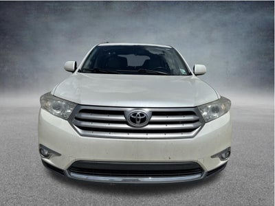 2013 Toyota Highlander SE