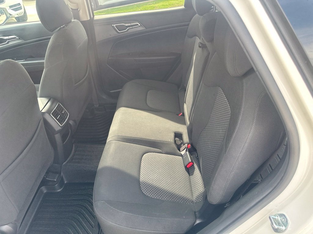 2023 Kia Sportage Hybrid LX