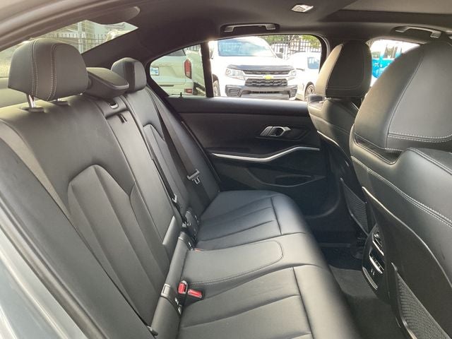 2023 BMW 3 Series 330i