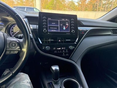 2021 Toyota Camry Hybrid SE