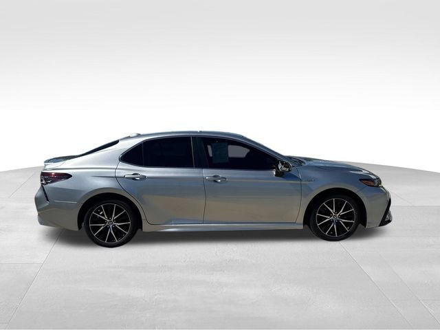2021 Toyota Camry Hybrid SE