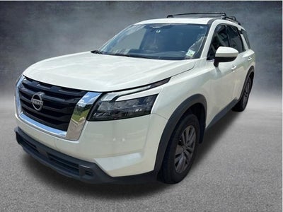 2023 Nissan Pathfinder SV