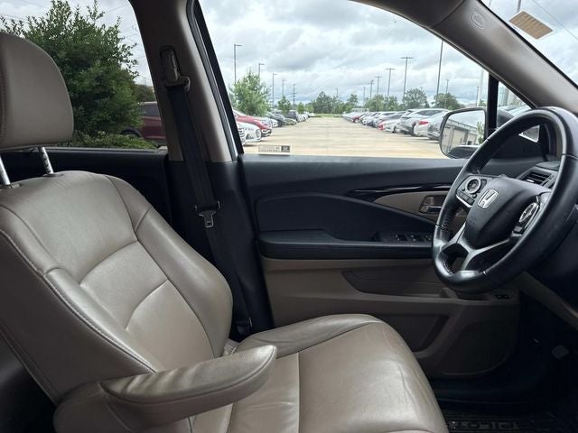 2022 Honda Pilot Touring 7-Passenger