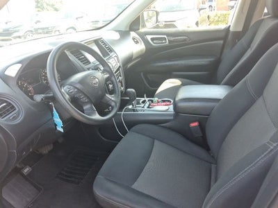 2019 Nissan Pathfinder S