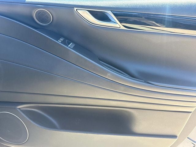 2023 Genesis G80 2.5T