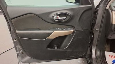 2018 Jeep Cherokee Latitude Tech Connect FWD