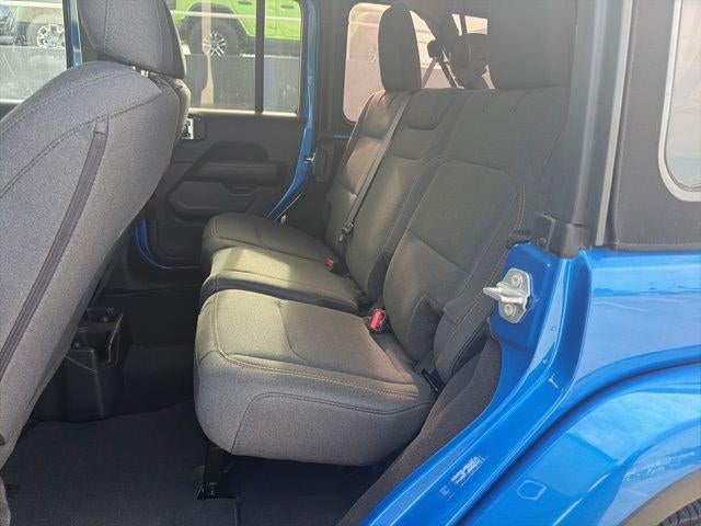 2024 Jeep Wrangler 4-Door Sahara 4x4