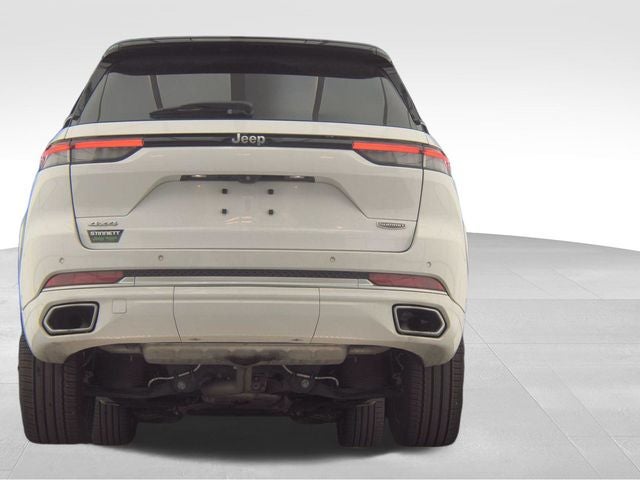 2022 Jeep Grand Cherokee Summit