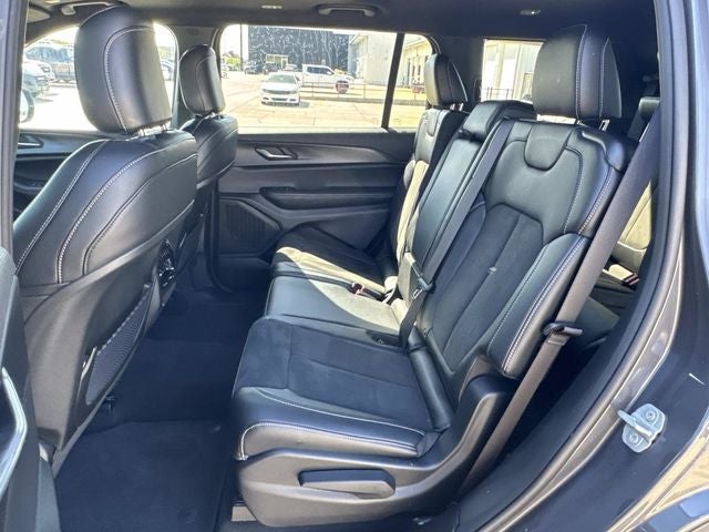 2025 Jeep Grand Cherokee L Altitude X 4x2