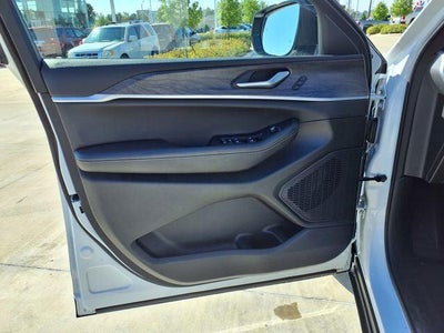 2025 Jeep Grand Cherokee L Limited 4x4