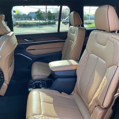 2023 Jeep Grand Cherokee L Summit 4x4