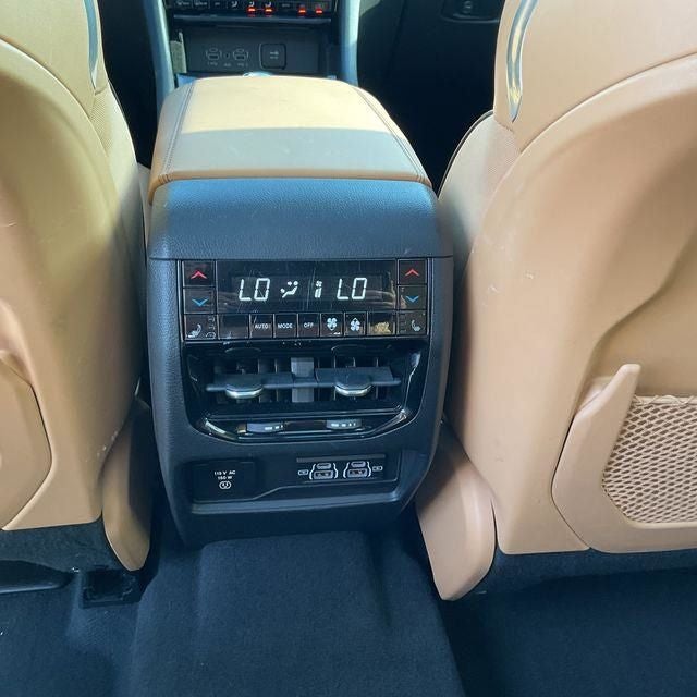 2023 Jeep Grand Cherokee L Summit 4x4