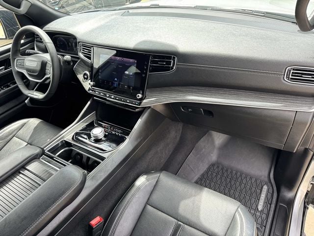 2024 Jeep Wagoneer L Series II 4x2