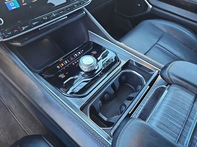 2024 Jeep Wagoneer L Series III