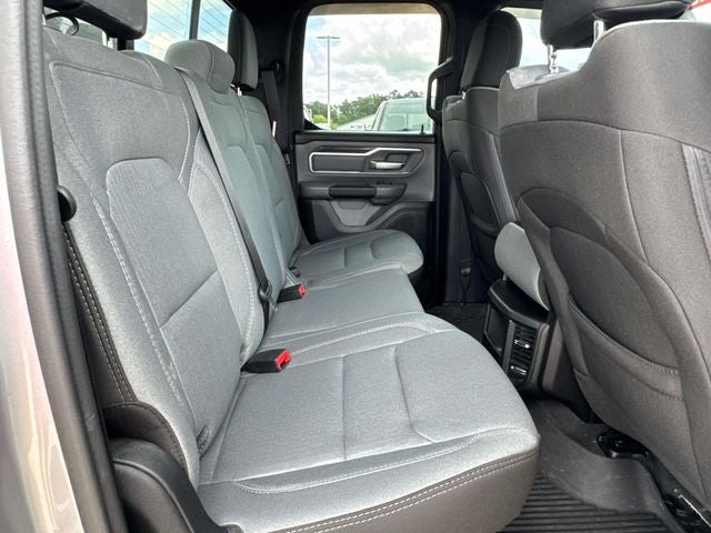 2022 RAM 1500 Big Horn Quad Cab 4x2 6'4' Box