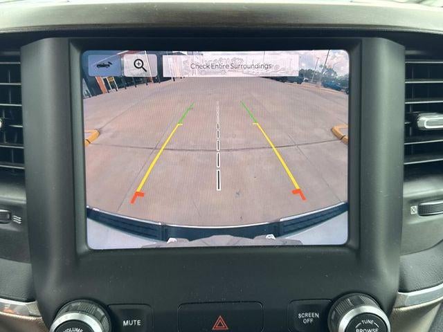 2022 RAM 1500 Laramie Crew Cab 4x2 5'7' Box