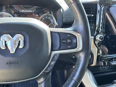 2022 RAM 1500 Laramie Crew Cab 4x4 5'7' Box