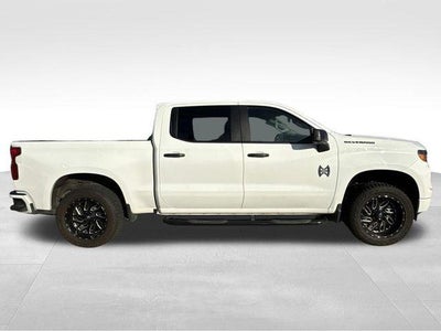2022 Chevrolet Silverado 1500 2WD Crew Cab Short Bed Custom