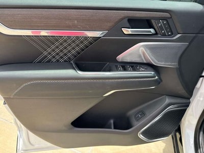 2025 GMC Acadia AWD Denali