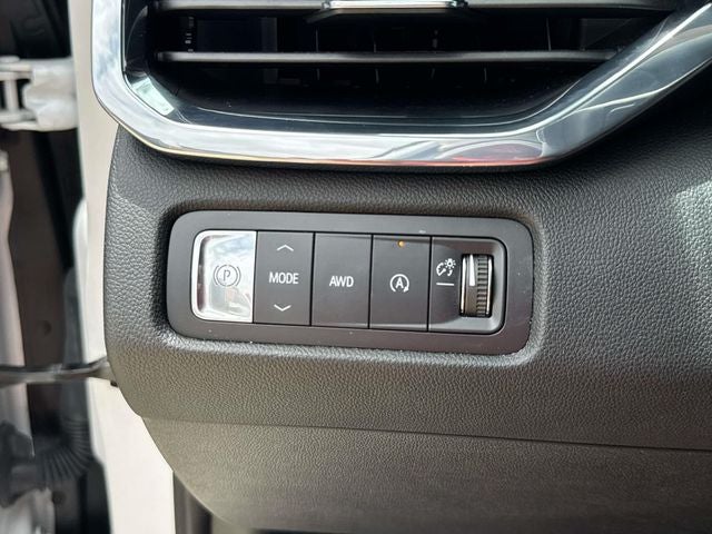 2025 GMC Acadia AWD Denali