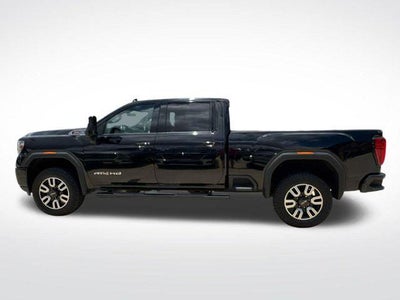 2022 GMC Sierra 2500HD 4WD Crew Cab Standard Bed AT4