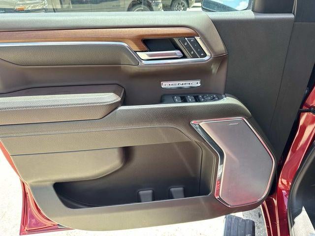 2023 GMC Sierra 1500 4WD Crew Cab Short Box Denali
