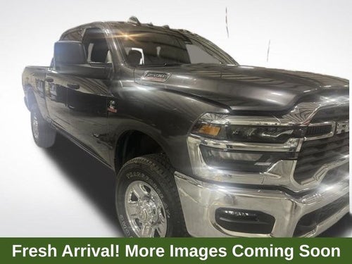 2026 RAM 2500 Tradesman Crew Cab 4x4 6'4' Box