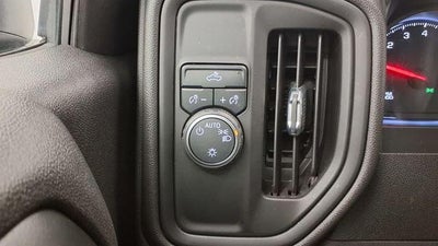 2021 Chevrolet Silverado 1500 2WD Crew Cab Short Bed Custom