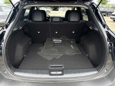2025 Nissan Kicks SR FWD