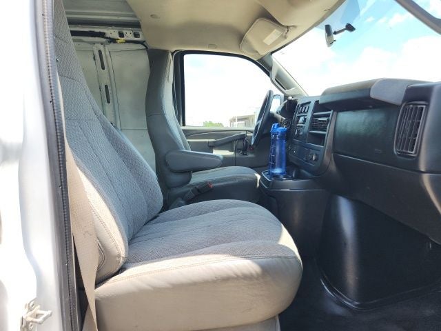 2017 Chevrolet Express 2500 Work Van Cargo