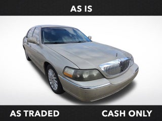 2005 Lincoln Town Car Signature