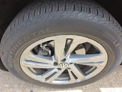 2024 Volkswagen Atlas Cross Sport 2.0T SEL R-Line
