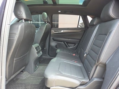2024 Volkswagen Atlas Cross Sport 2.0T SEL R-Line