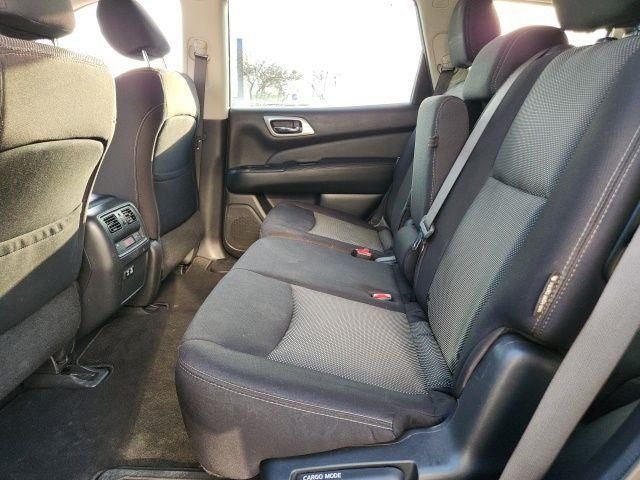 2020 Nissan Pathfinder SV