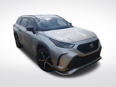 2022 Toyota Highlander XSE