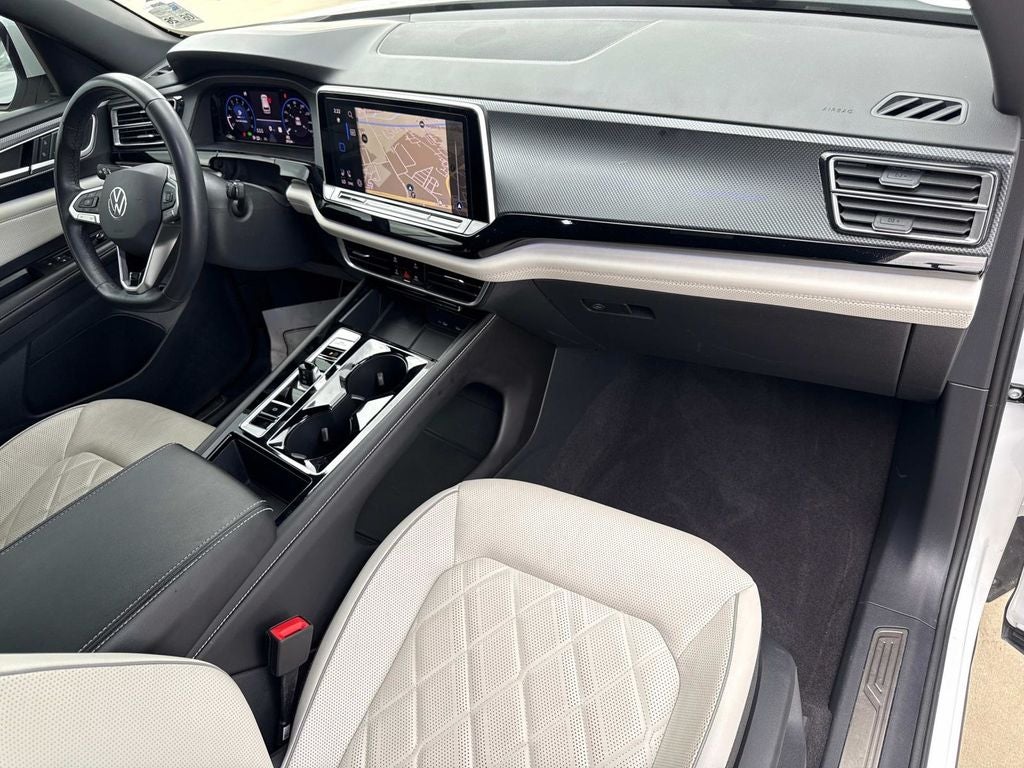 2024 Volkswagen Atlas Cross Sport 2.0T SEL Premium R-Line