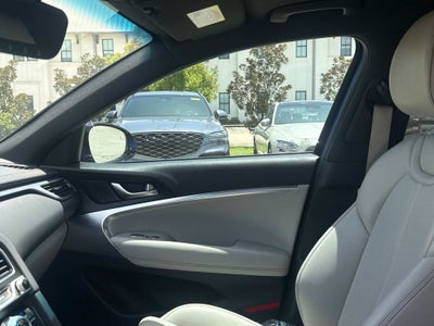 2022 Genesis G70 2.0T