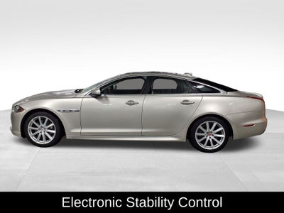 2016 Jaguar XJ R-Sport
