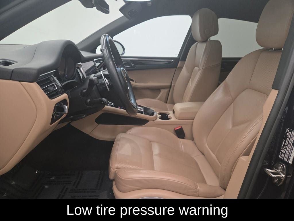 2023 Porsche Macan Base