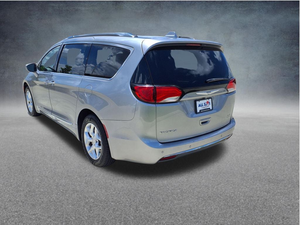 2020 Chrysler Pacifica Touring L