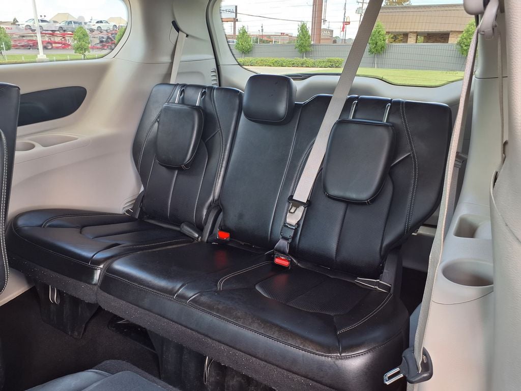 2024 Chrysler Pacifica Hybrid Select
