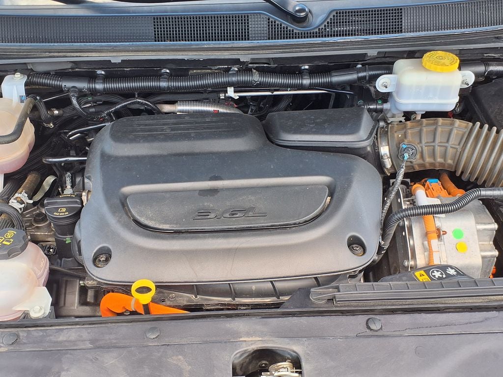 2024 Chrysler Pacifica Hybrid Select