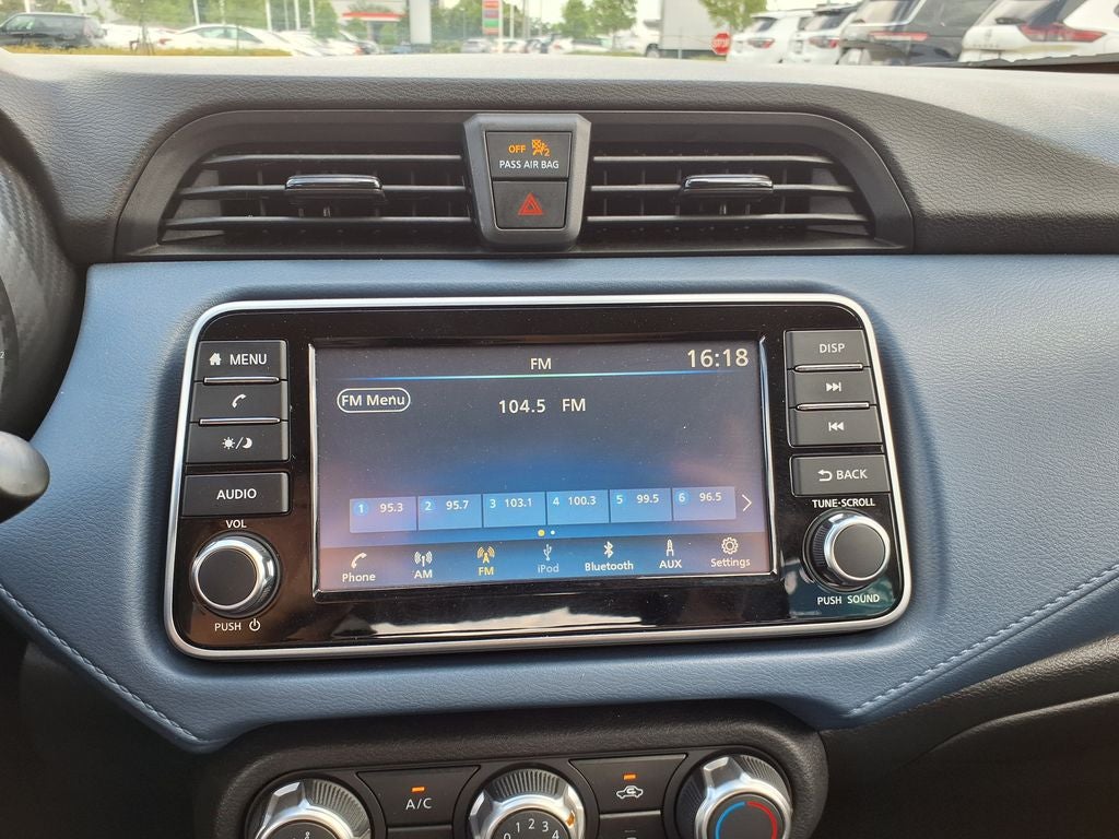 2025 Nissan Versa 1.6 SV