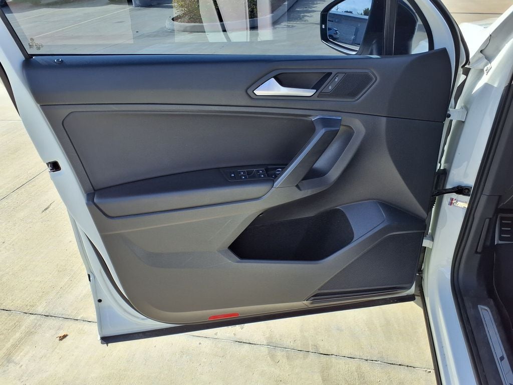 2021 Volkswagen Tiguan 2.0T SE R-Line Black