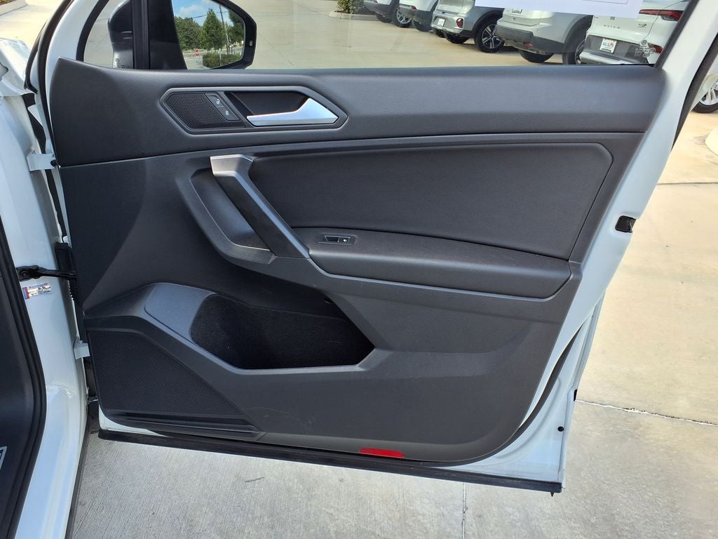 2021 Volkswagen Tiguan 2.0T SE R-Line Black