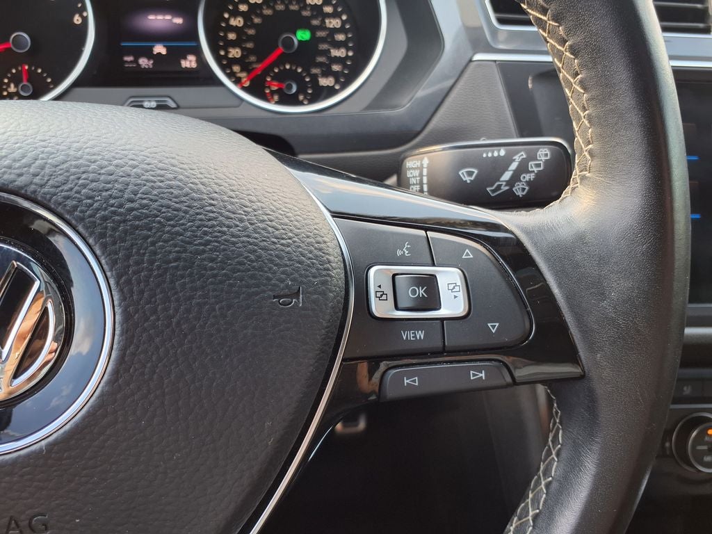 2021 Volkswagen Tiguan 2.0T SE R-Line Black