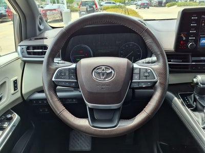 2021 Toyota Sienna Platinum 7 Passenger