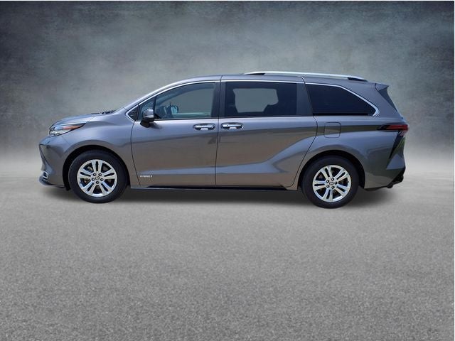 2021 Toyota Sienna Platinum 7 Passenger